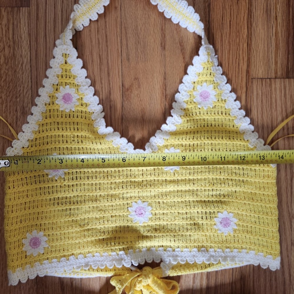 SOLD Crochet Daisy Print Two Piece Shorts Set With Halter Cami Tank Top Sz S/M - Picture 8 of 10